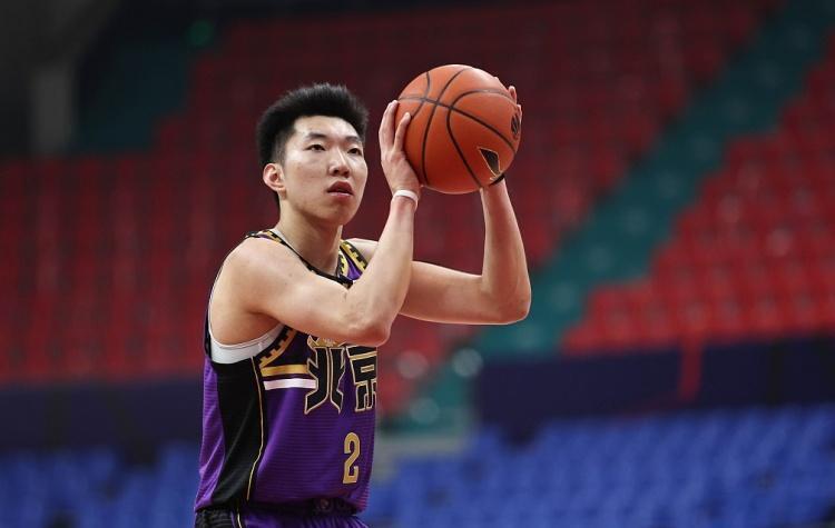 热身赛-中国男篮不敌西甲球队廖三宁16分(中国男篮3v3国家队)
