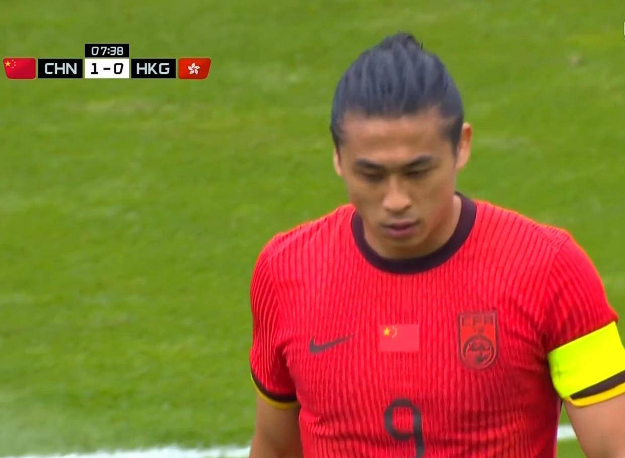 国足1：0小胜中国香港，谢文能表现疲软或遭抛弃