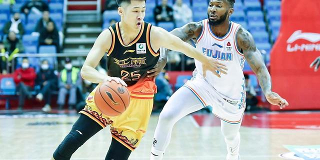 关于交易达成！上海送出刘正清得到江苏主力崔晓龙的信息