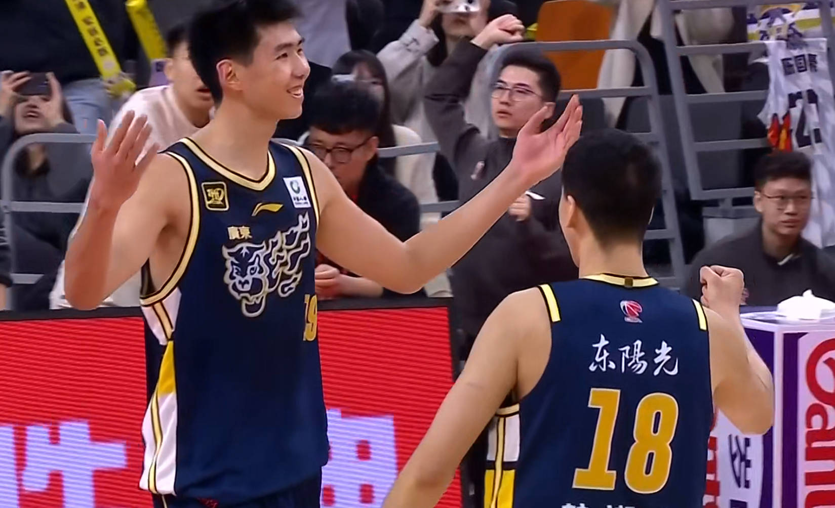 包含确认加盟！广东队正式迎来男篮顶级锋线，保送杜锋“躺”进决赛？的词条