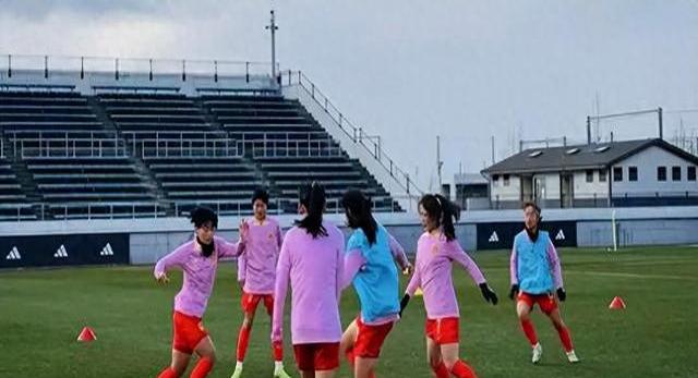 叙利亚女足英勇抗击，成为全球足球精神典范