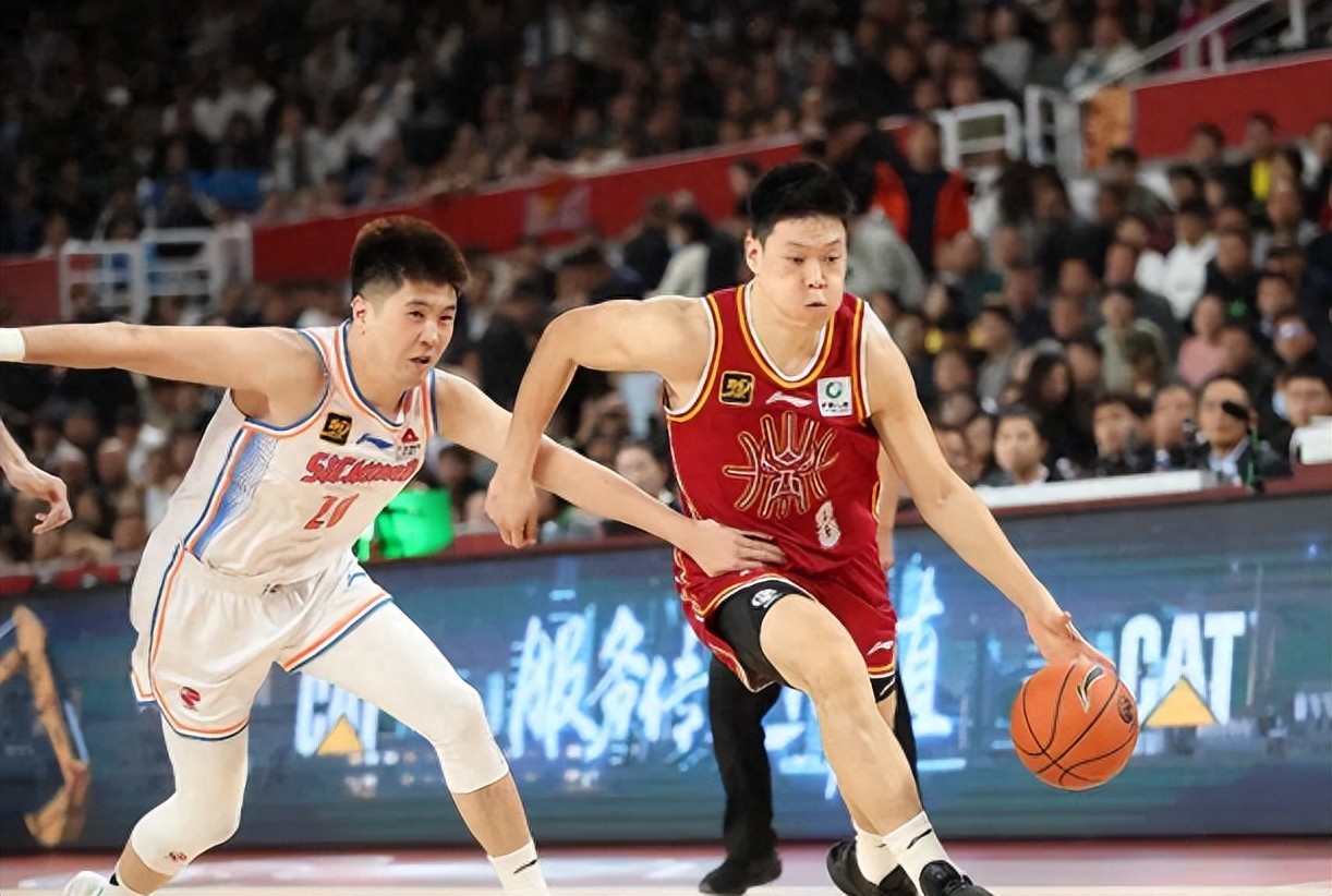 中欧体育-江苏男篮迎来胜利，士气高涨